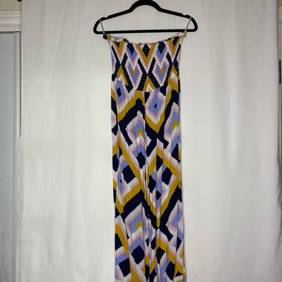 Geometric strapless jumpsuit - Picture 2 of 5